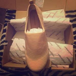 Size 11 Comfort View Shoes